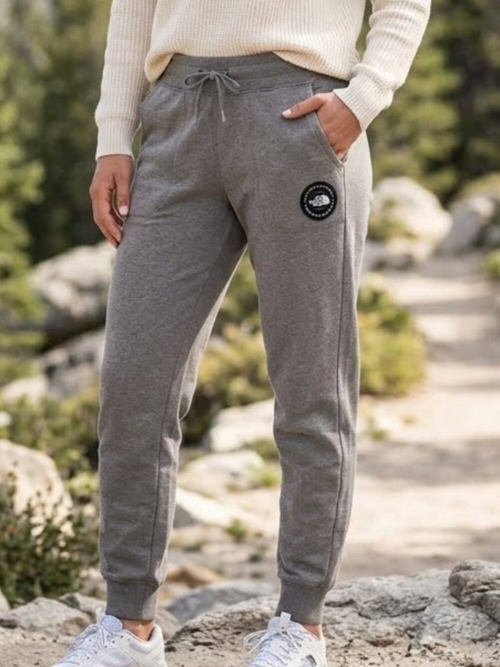 The North Face Women's Fleece Joggers Size M Activewear Sports Jogging Gym